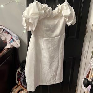 Winsdor white mini dress